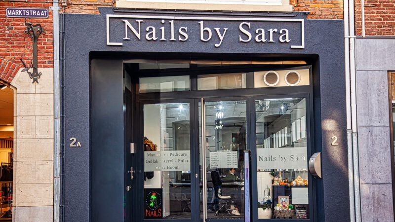 Nails by Sara Roermond