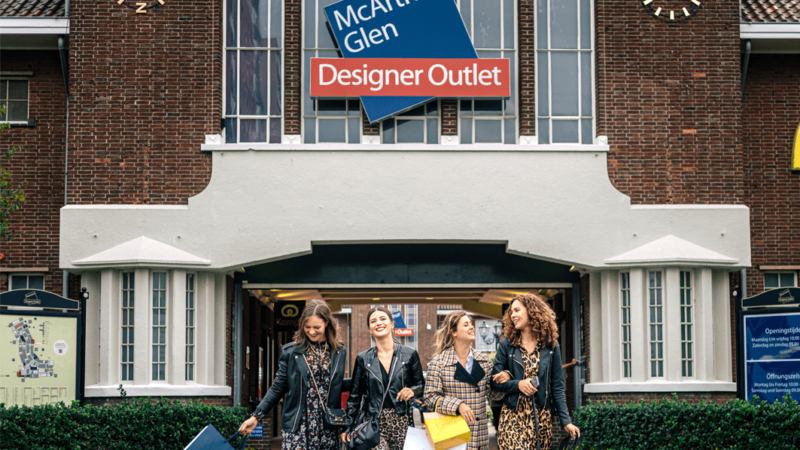 Einkaufen mit Rabatt im Designer Outlet Roermond