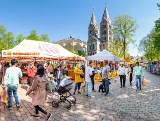 Woensdagmarkt Roermond Munsterplein