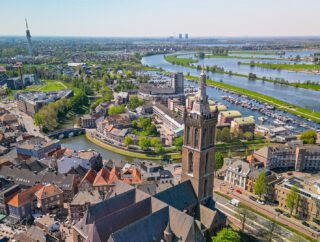 Centrum Roermond, stad aan het water dronefoto
