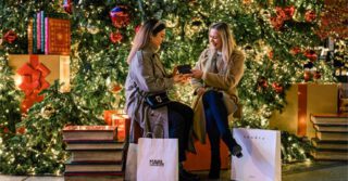 Designer Outlet Roermond Christmas shopping